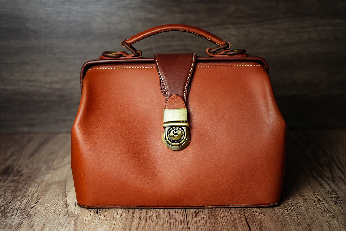 VEG TANNED EUROPEAN MINI DOCTOR BAG