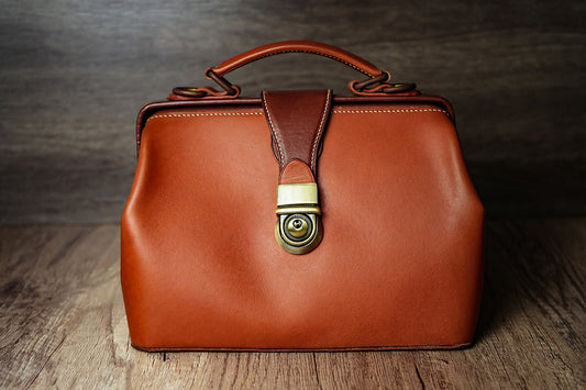 VEG TANNED EUROPEAN MINI DOCTOR BAG